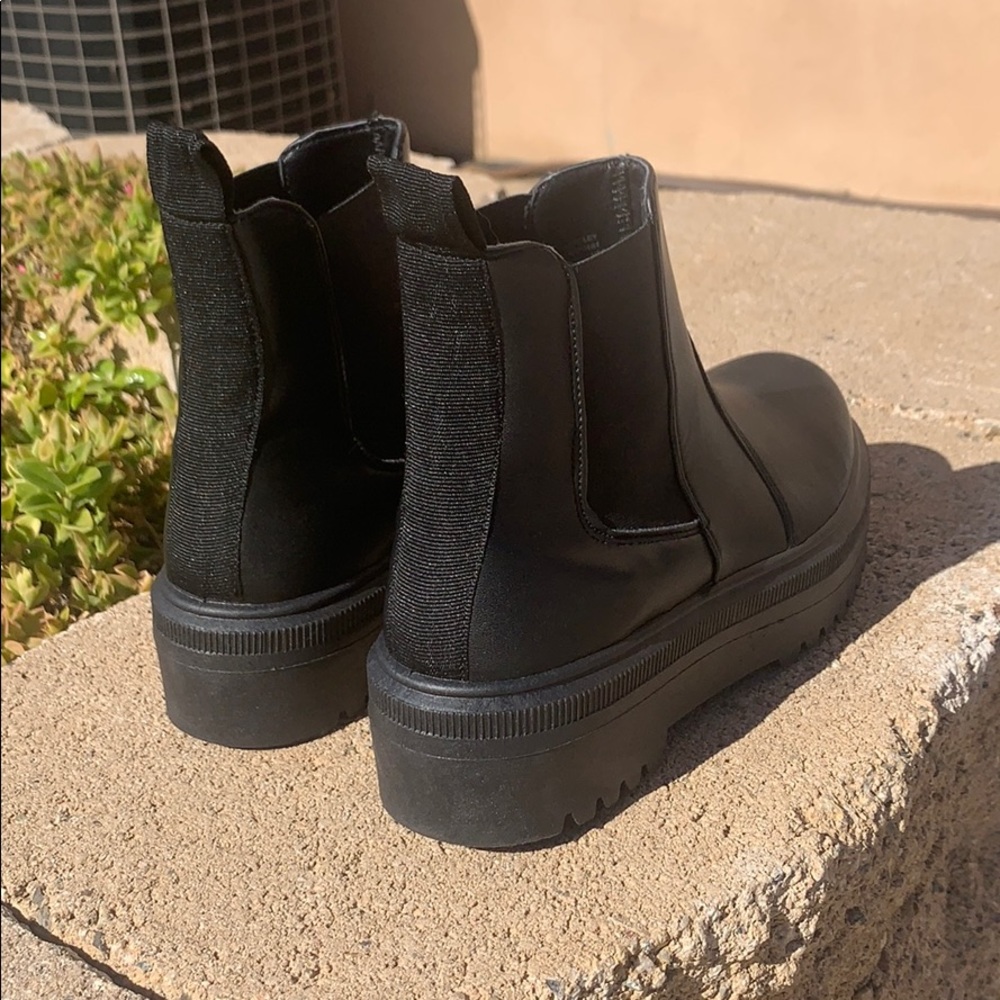 SOLD - Picture 3 of 4